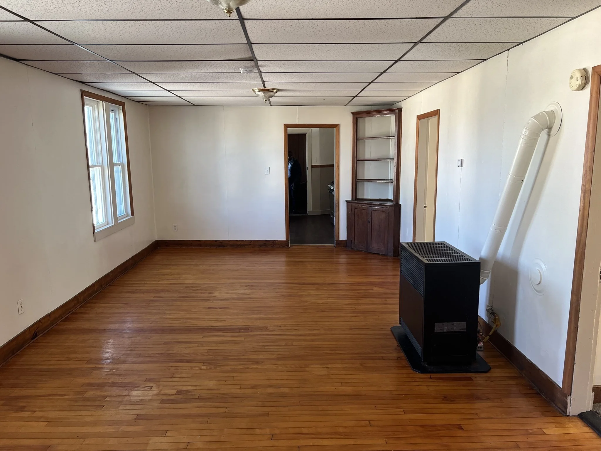 4 bed, 1 bath apartment for rent at 7 Sturgis St Unit 3, Worcester — photo 7 of 16