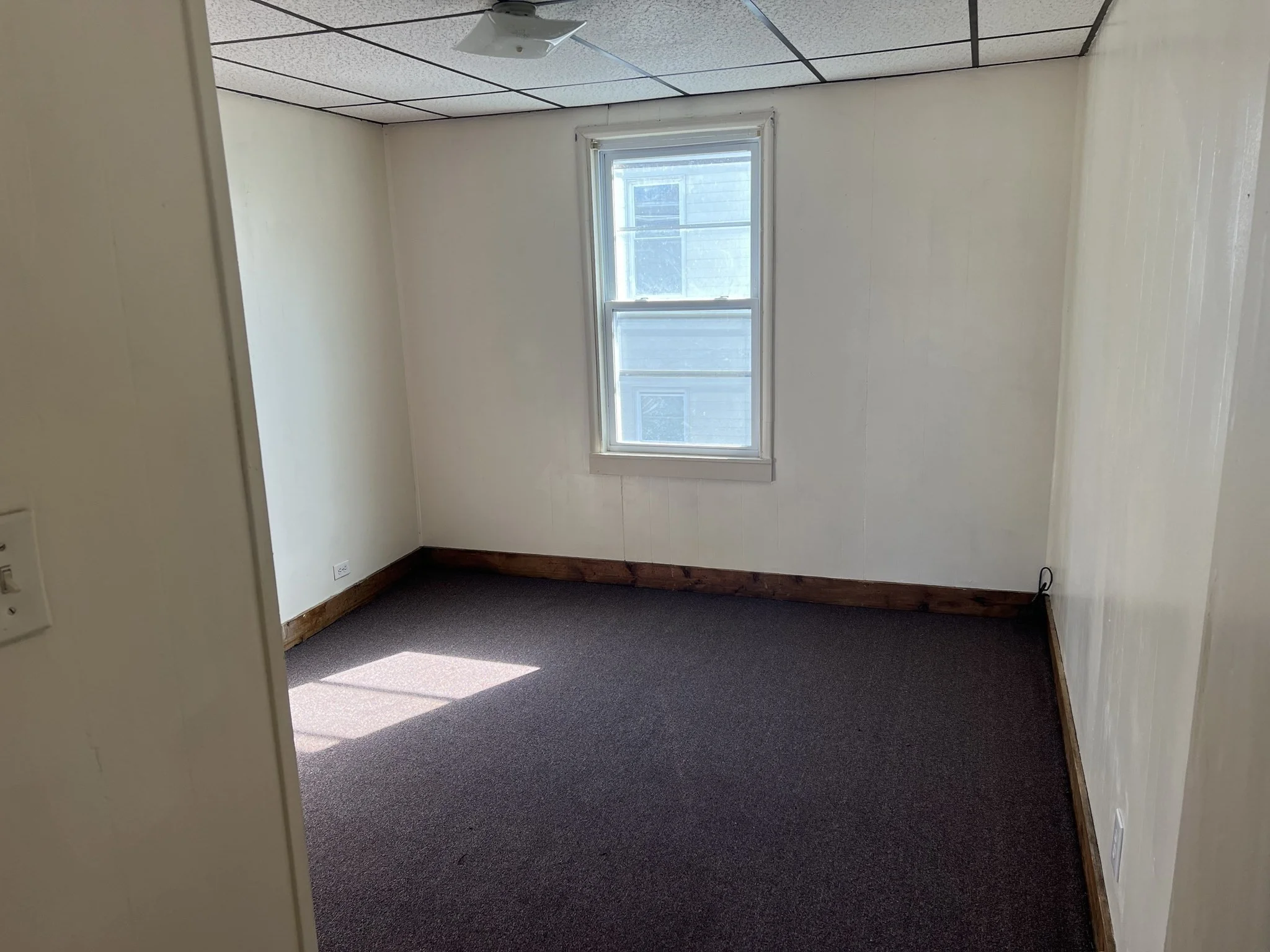 4 bed, 1 bath apartment for rent at 7 Sturgis St Unit 3, Worcester — photo 10 of 16