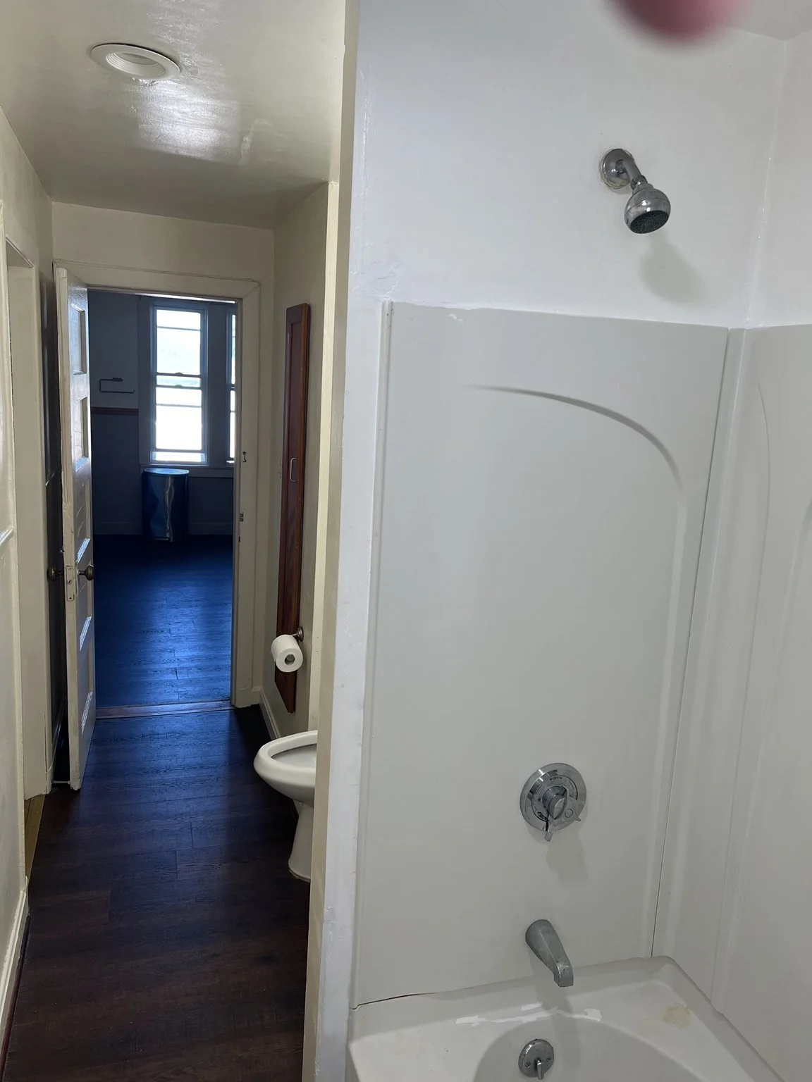 4 bed, 1 bath apartment for rent at 7 Sturgis St Unit 3, Worcester — photo 13 of 16