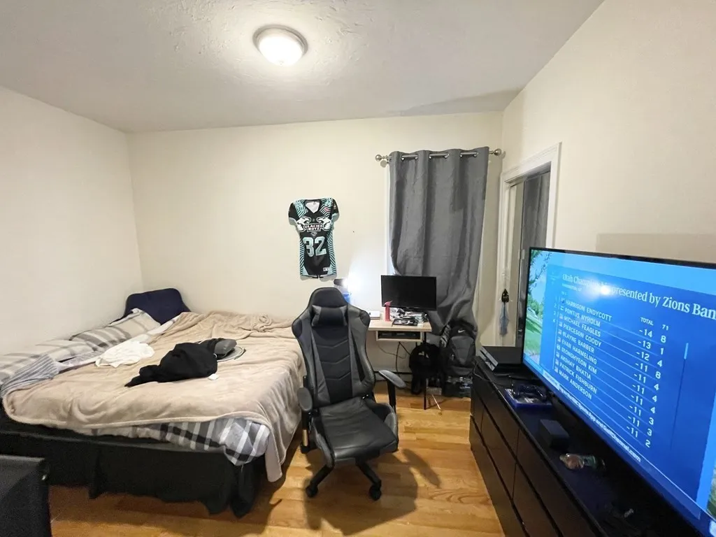 3 bed, 1 bath apartment for rent at 7 Sudan Unit 1, Dorchester — photo 5 of 8