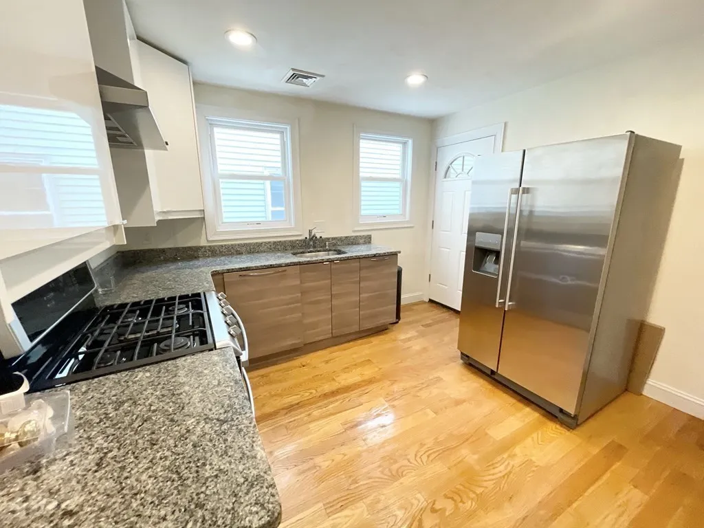 3 bed, 1 bath apartment for rent at 7 Sudan Unit 2, Dorchester — photo 2 of 10
