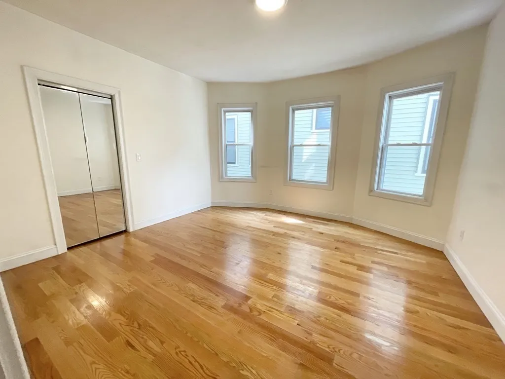 3 bed, 1 bath apartment for rent at 7 Sudan Unit 2, Dorchester — photo 3 of 10