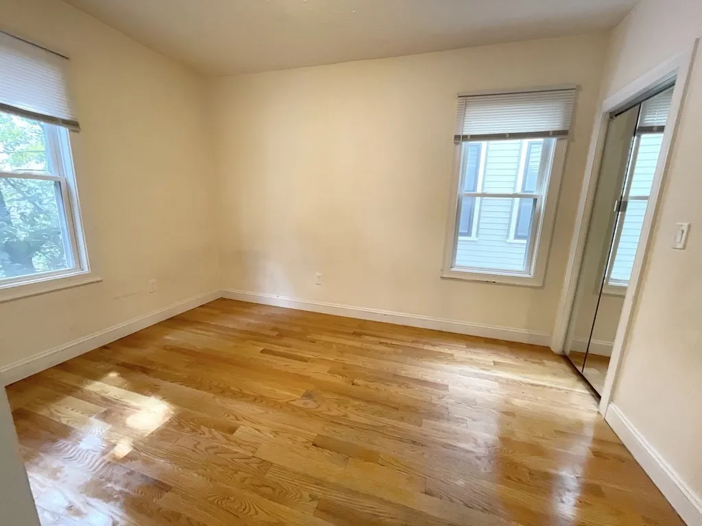 3 bed, 1 bath apartment for rent at 7 Sudan Unit 2, Dorchester — photo 6 of 10