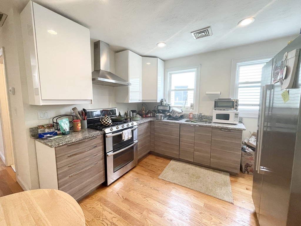 3 bed, 1 bath apartment for rent at 7 Sudan Unit 3, Dorchester — photo 1 of 12