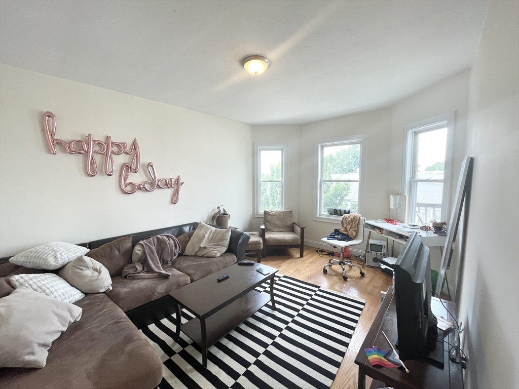 3 bed, 1 bath apartment for rent at 7 Sudan Unit 3, Dorchester — photo 5 of 12