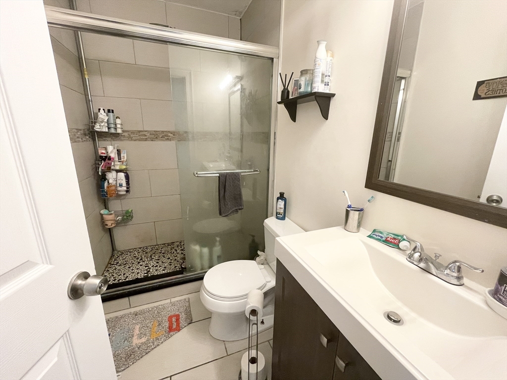 3 bed, 1 bath apartment for rent at 7 Sudan Unit 3, Dorchester — photo 11 of 12