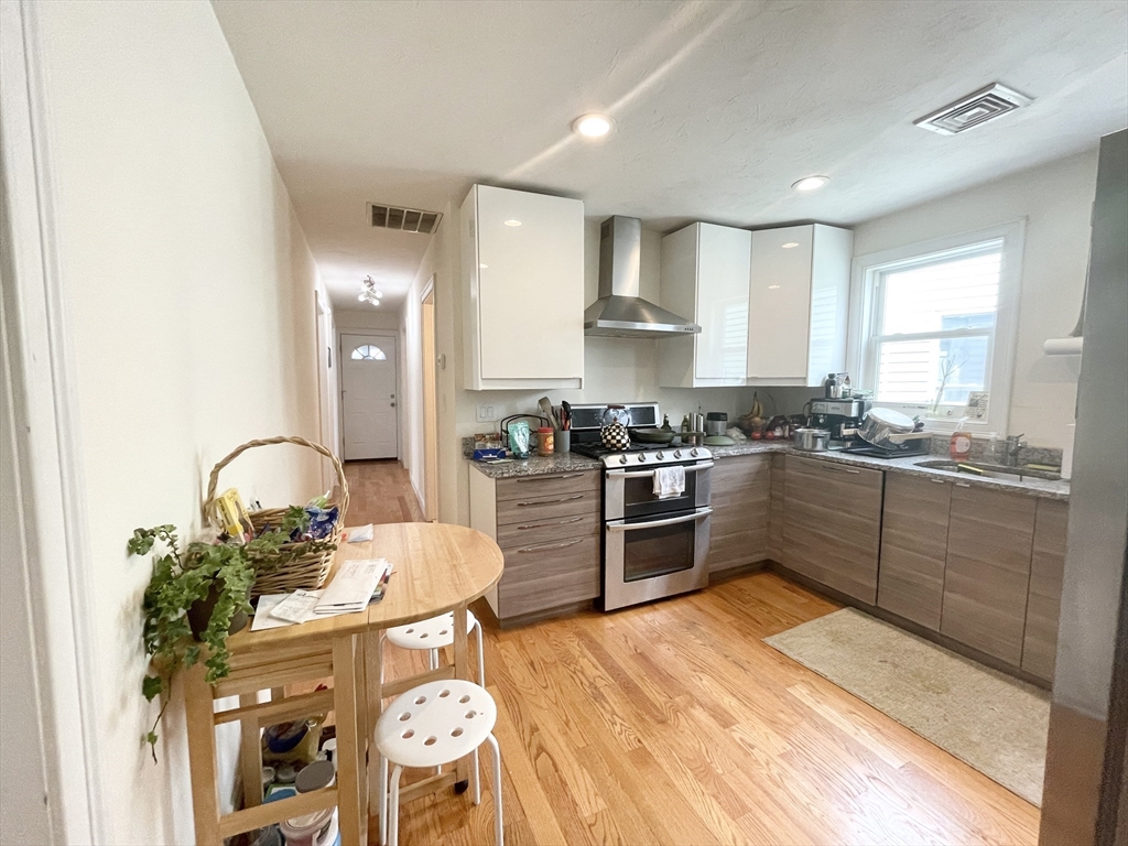 3 bed, 1 bath apartment for rent at 7 Sudan Unit 3, Dorchester — photo 2 of 12