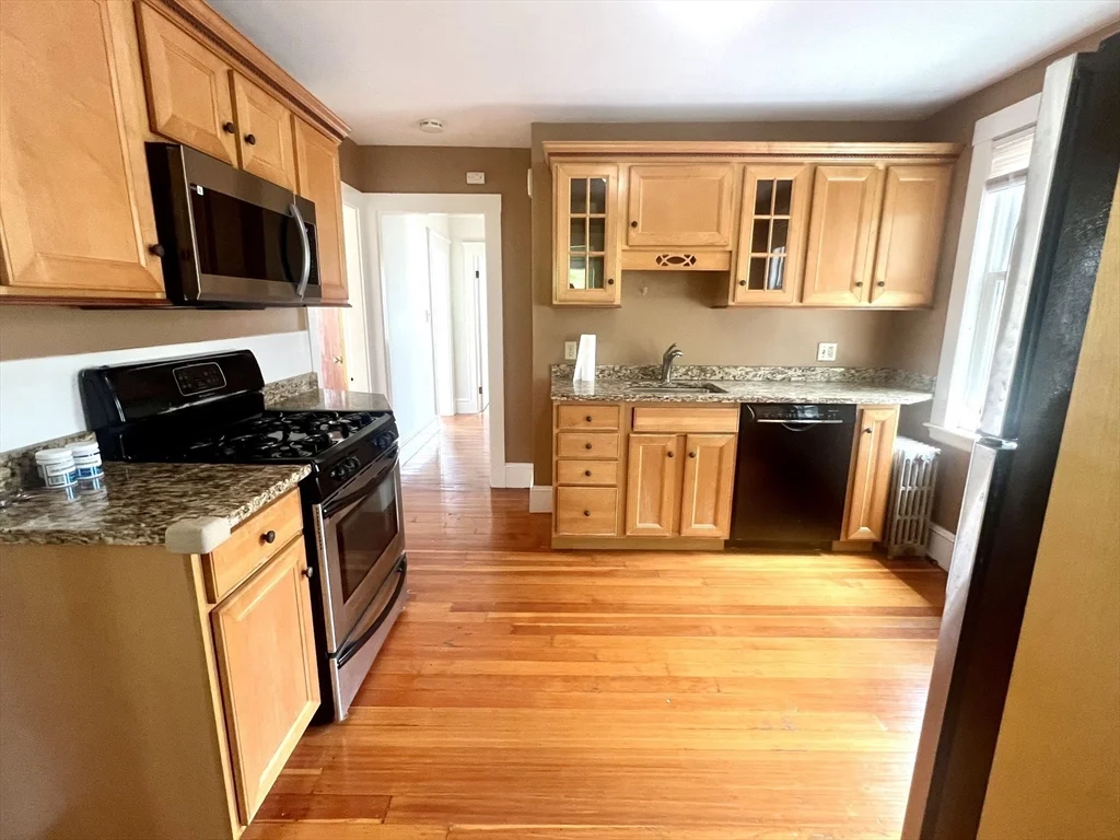 2 bed, 1 bath apartment for rent at 7 Summer St Unit 2, West Roxbury