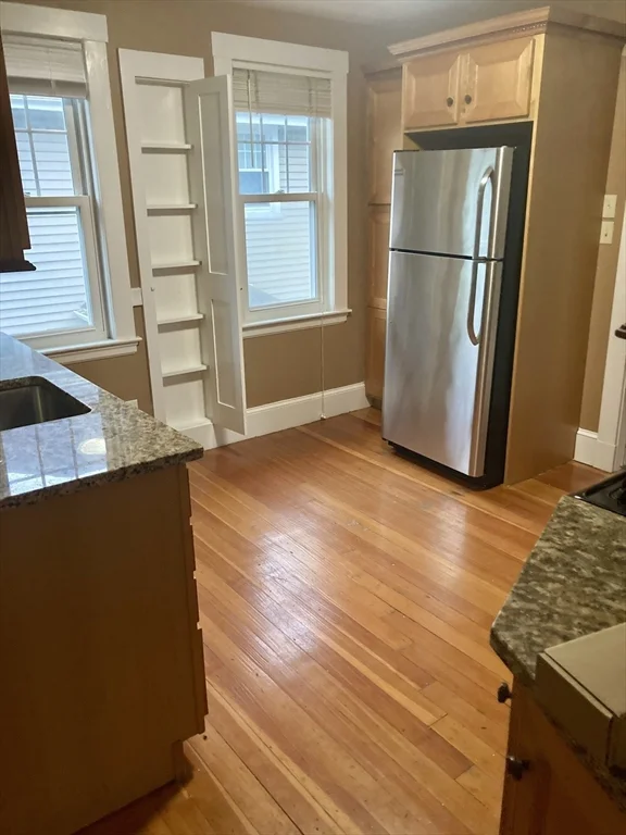 2 bed, 1 bath apartment for rent at 7 Summer St Unit 2, West Roxbury — photo 4 of 26