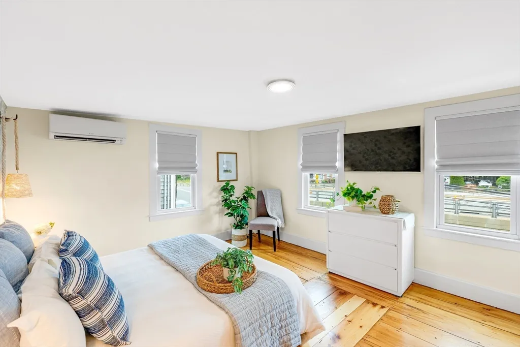 2 bed, 1 bath apartment for rent at 7 Summer St Unit 7, Newburyport — photo 16 of 22