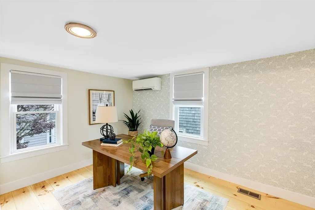 2 bed, 1 bath apartment for rent at 7 Summer St Unit 7, Newburyport — photo 10 of 22