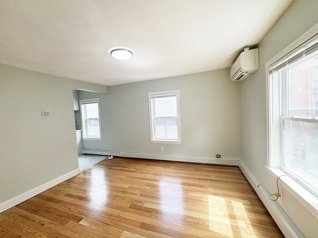 2 bed, 1 bath apartment for rent at 7 Sumner Pl Unit 2, East Boston — photo 9 of 17