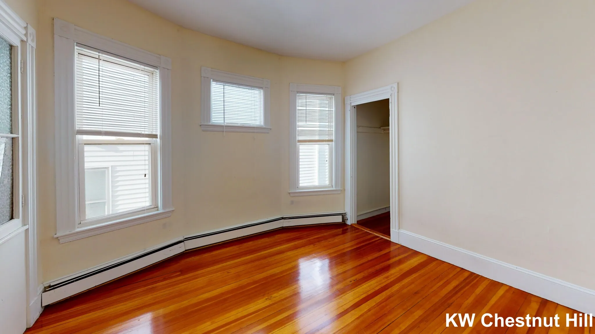 3 bed, 1 bath apartment for rent at 7 Sunset St Unit 2, Mission Hill — photo 5 of 7