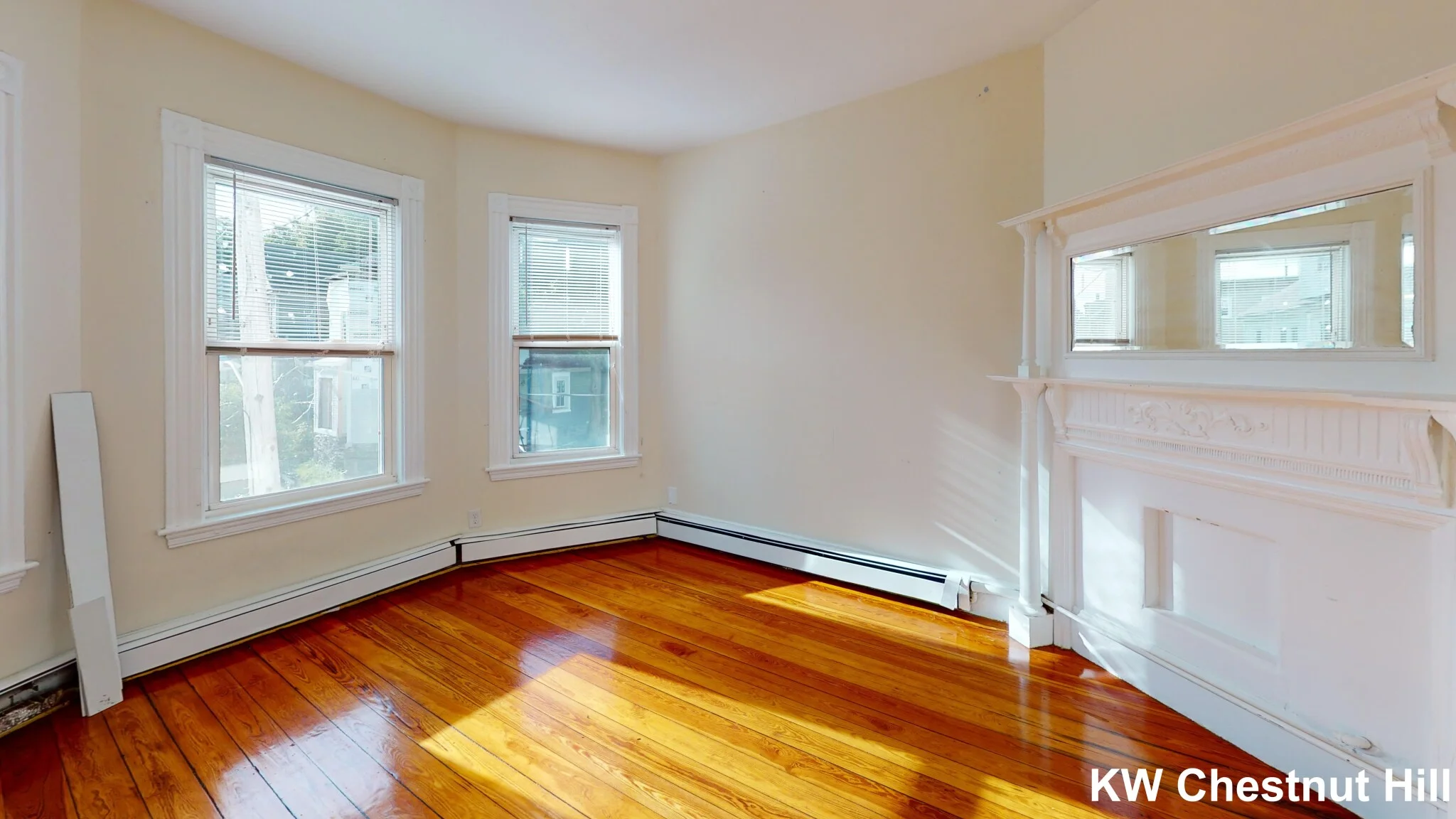 3 bed, 1 bath apartment for rent at 7 Sunset St Unit 2, Mission Hill — photo 4 of 7
