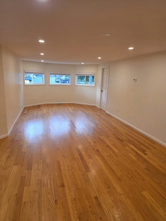 2 bed, 1 bath apartment for rent at 7 Superior St Unit 1, Swampscott — photo 9 of 40