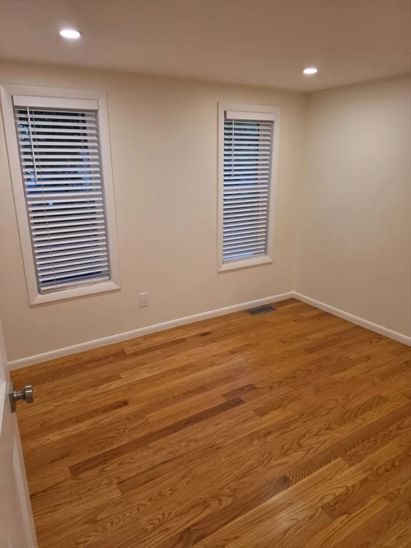 2 bed, 1 bath apartment for rent at 7 Superior St Unit 1, Swampscott — photo 25 of 40