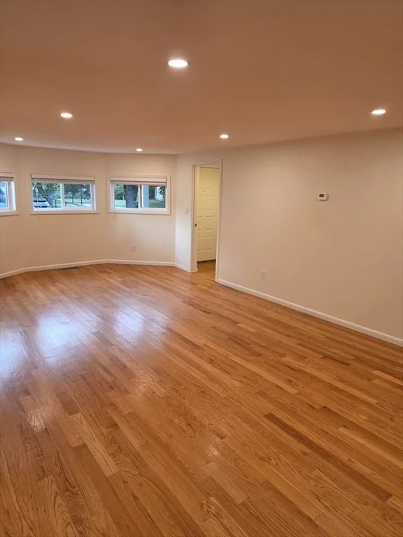 2 bed, 1 bath apartment for rent at 7 Superior St Unit 1, Swampscott — photo 10 of 40