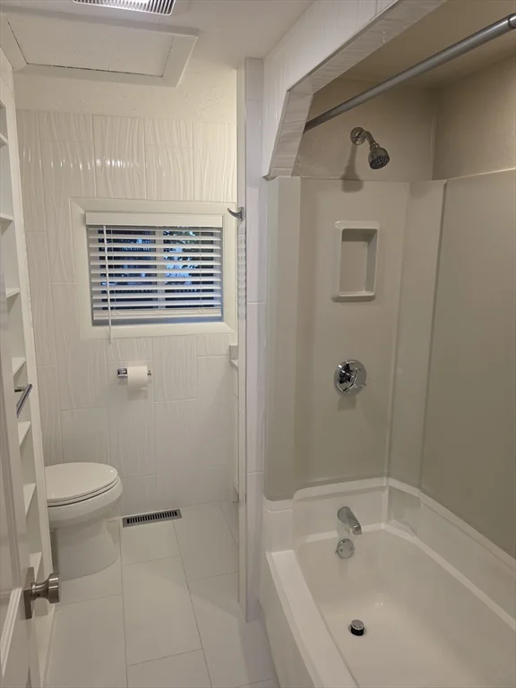 2 bed, 1 bath apartment for rent at 7 Superior St Unit 1, Swampscott — photo 16 of 40