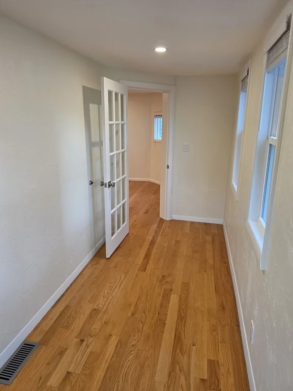 2 bed, 1 bath apartment for rent at 7 Superior St Unit 1, Swampscott — photo 15 of 40