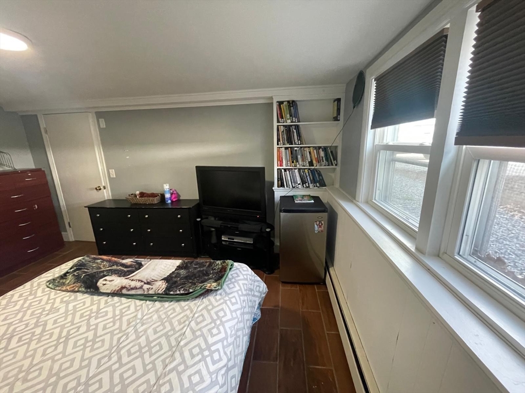 1 bed, 1 bath apartment for rent at 7 Susan Rd Unit 2, Easton — photo 10 of 16