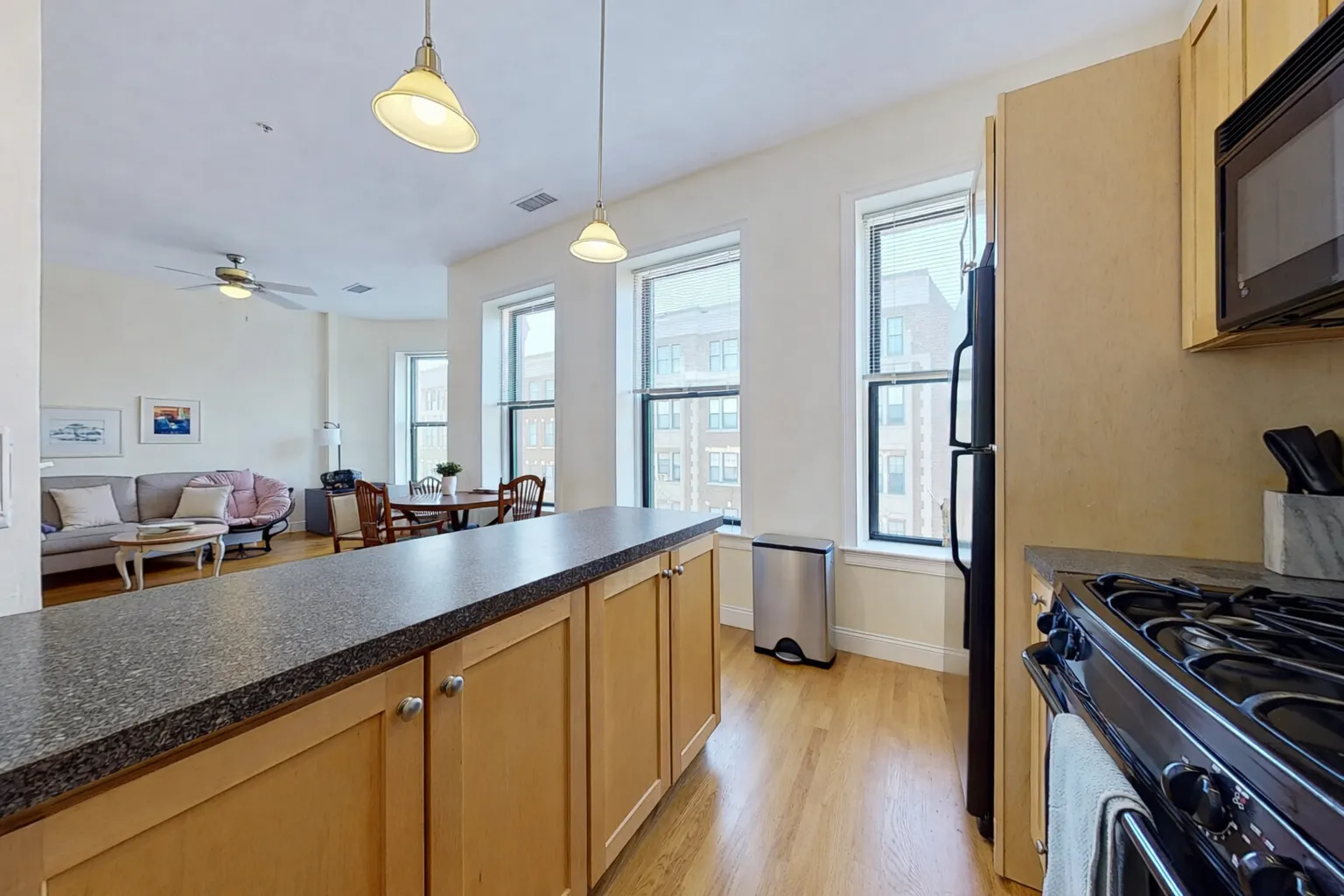 2 bed, 1 bath apartment for rent at 7 Sutherland Rd Unit 201, Brighton — photo 4 of 6