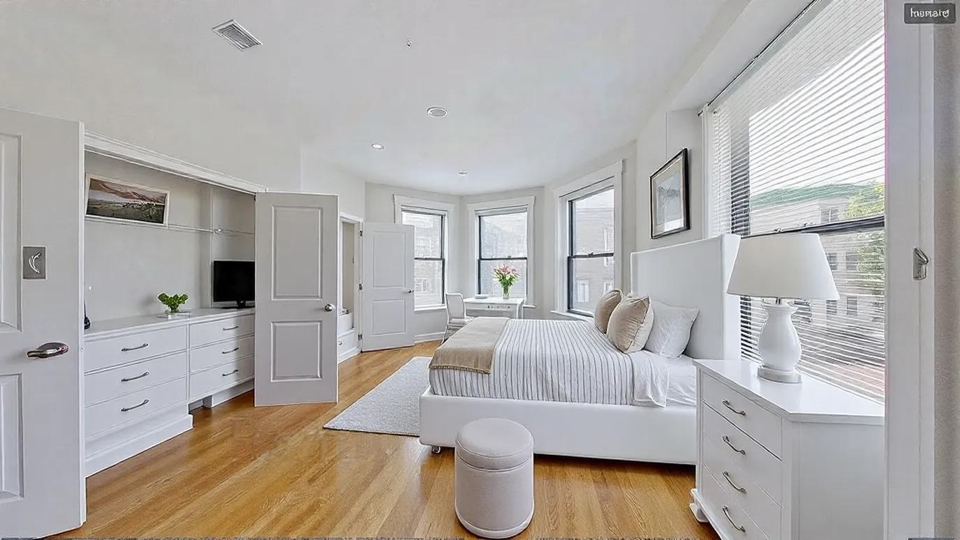2 bed, 2 bath apartment for rent at 7 Sutherland Rd Unit 302, Brighton — photo 3 of 5