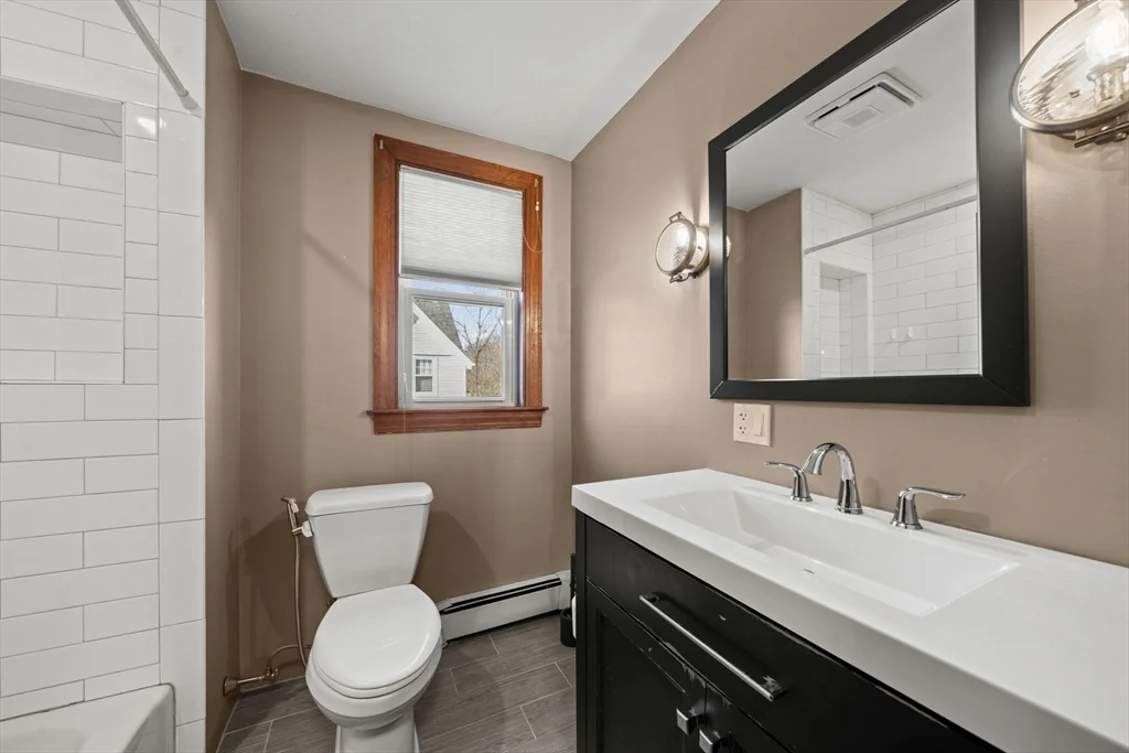 3 bed, 2 bath apartment for rent at 7 Sweetser Ave, Reading — photo 13 of 34