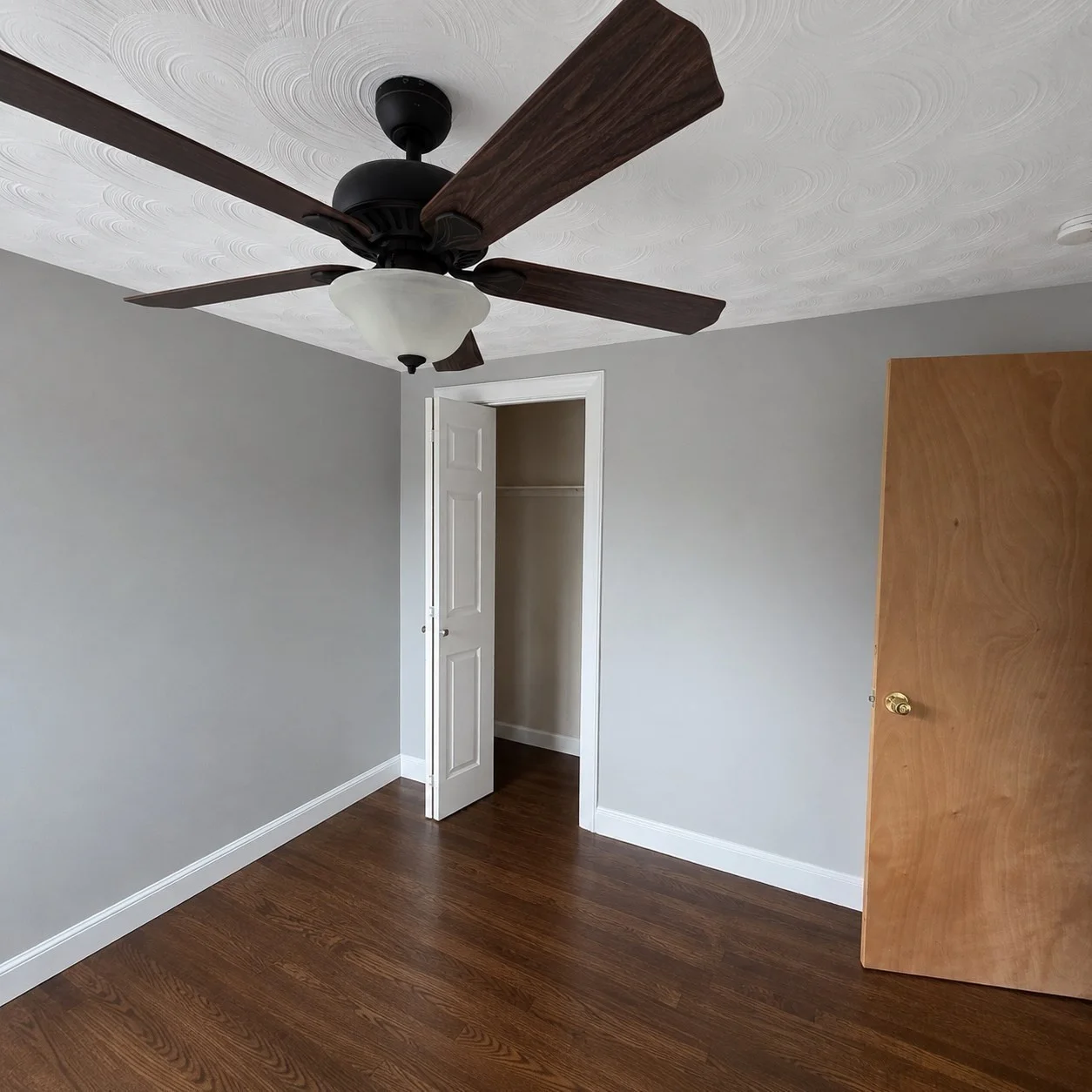 4 bed, 1 bath apartment for rent at 7 Taylor Unit 2, Saugus — photo 8 of 13