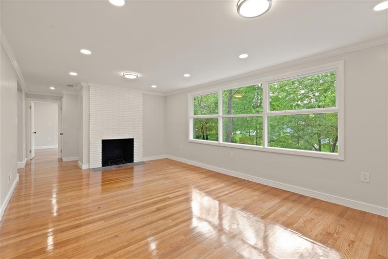 5 bed, 2 bath apartment for rent at 7 Thornberry Rd Unit 1, Winchester — photo 20 of 36