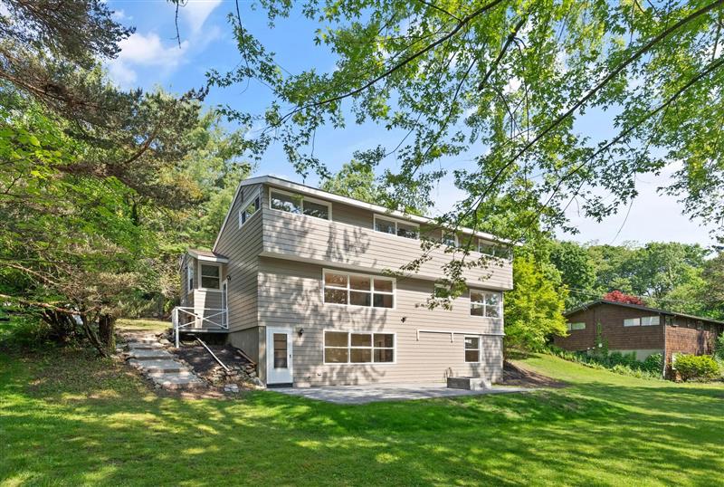 5 bed, 2 bath apartment for rent at 7 Thornberry Rd Unit 1, Winchester — photo 31 of 36