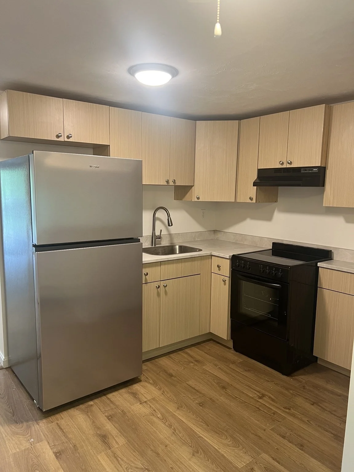 1 bed, 1 bath apartment for rent at 7 Tideview Path Unit 9, Plymouth — photo 2 of 13