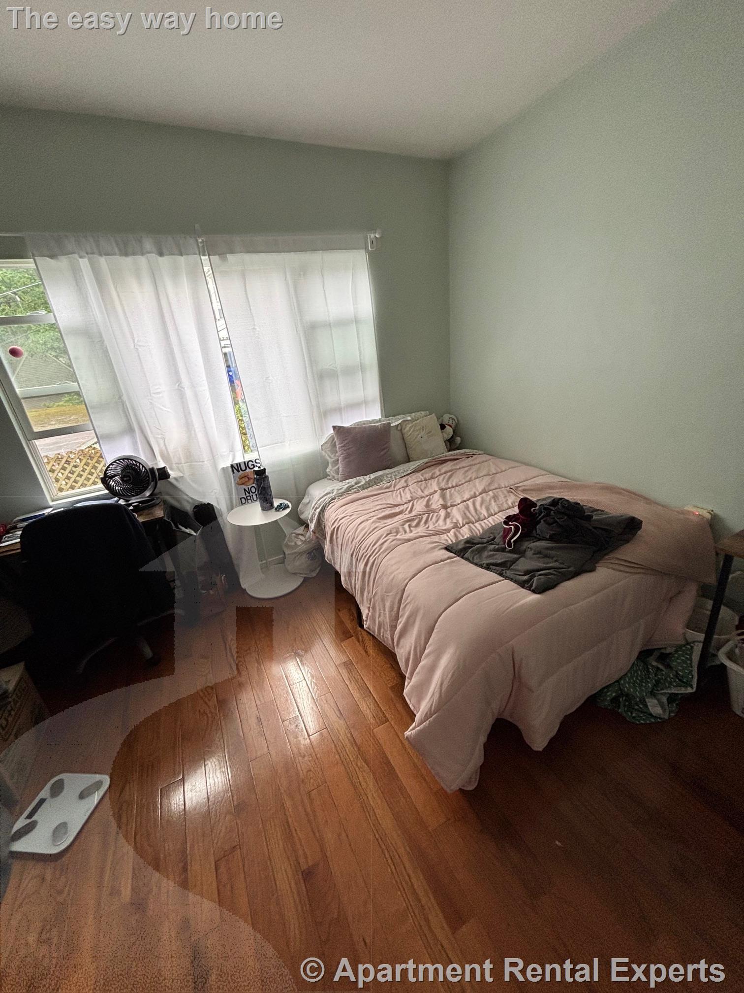 4 bed, 1 bath apartment for rent at 7 Timon Ave Unit 2, Brighton — photo 10 of 11