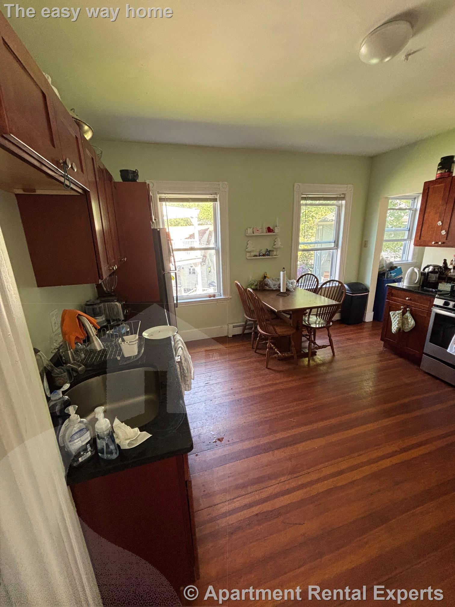 4 bed, 1 bath apartment for rent at 7 Timon Ave Unit 2, Brighton — photo 3 of 11