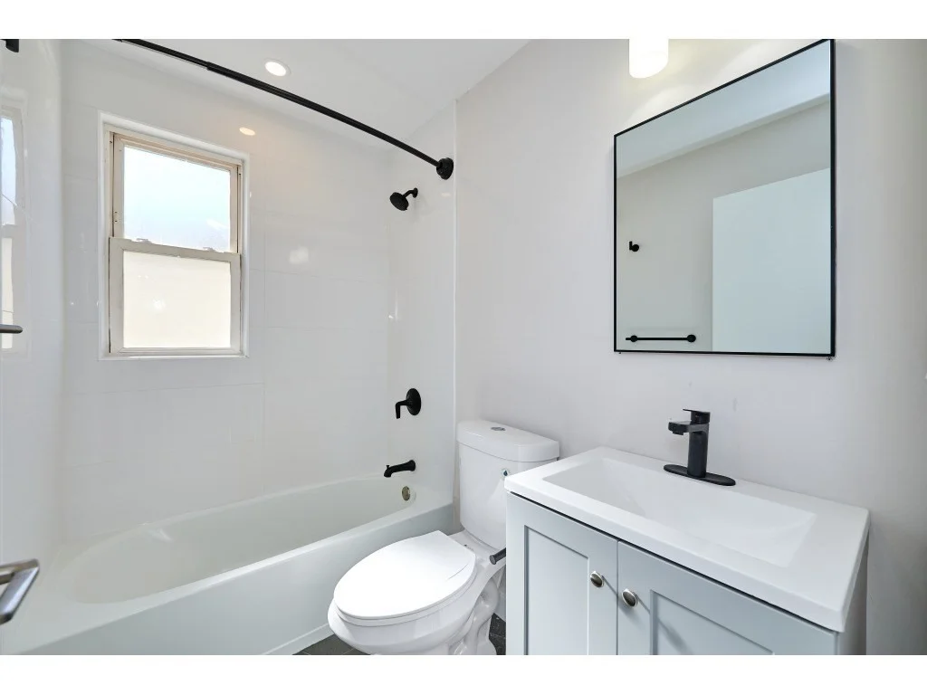 2 bed, 1 bath apartment for rent at 7 Transit St Unit A, South Boston — photo 6 of 17