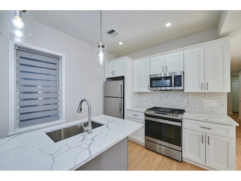 2 bed, 1 bath apartment for rent at 7 Transit St Unit A, South Boston — photo 2 of 17