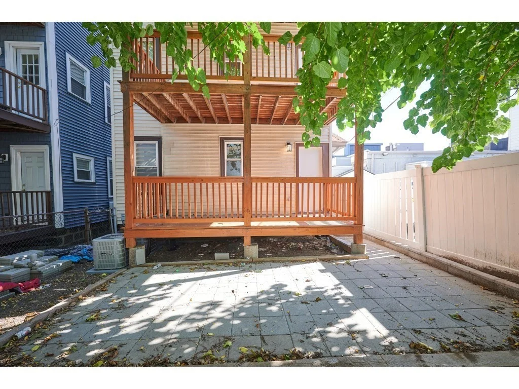 2 bed, 1 bath apartment for rent at 7 Transit St Unit A, South Boston — photo 14 of 17