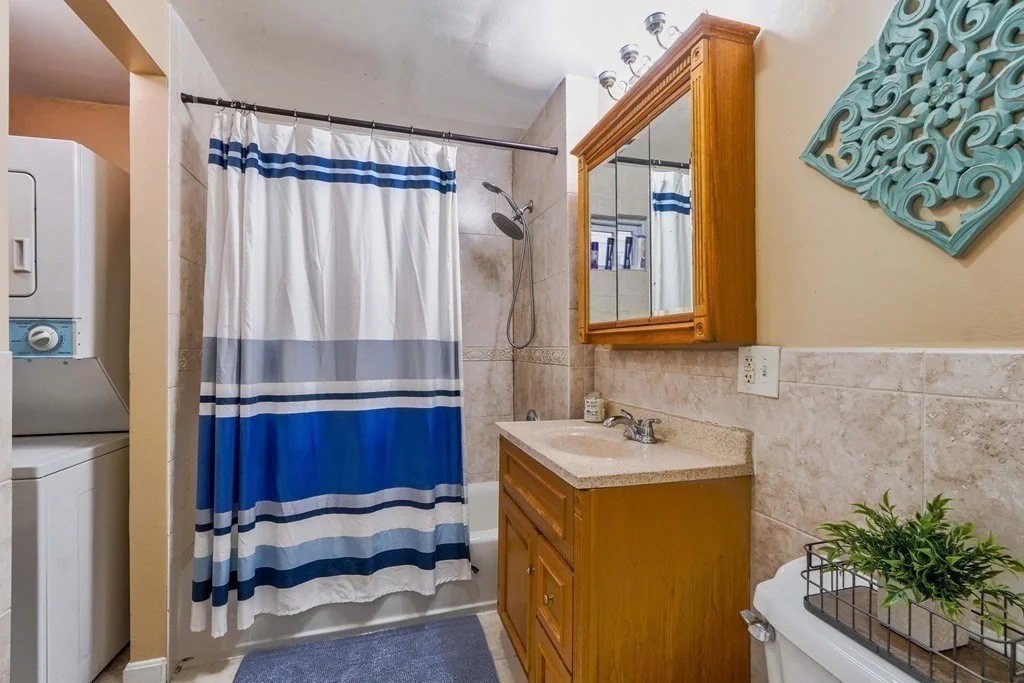 3 bed, 1 bath apartment for rent at 7 Treadway Rd Unit 1, Dorchester — photo 10 of 17