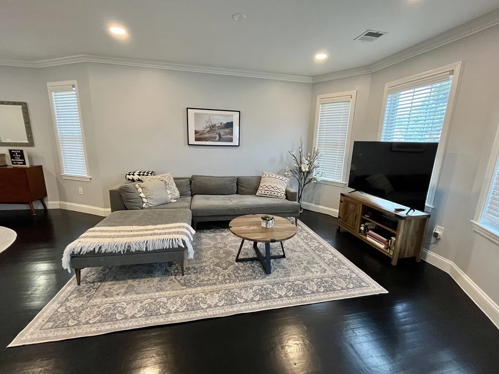 4 bed, 2 bath apartment for rent at 7 Tucker St Unit 2, Milton — photo 4 of 18