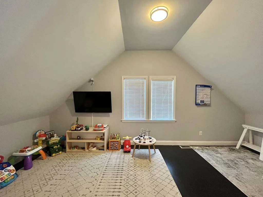 4 bed, 2 bath apartment for rent at 7 Tucker St Unit 2, Milton — photo 12 of 18