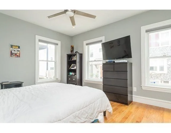 4 bed, 3 bath apartment for rent at 7 Tuckerman St Unit 1A, South Boston — photo 4 of 12