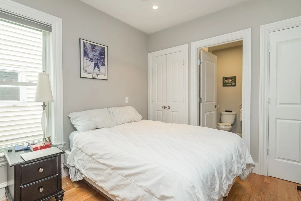 4 bed, 3 bath apartment for rent at 7 Tuckerman St Unit 1A, South Boston — photo 5 of 12