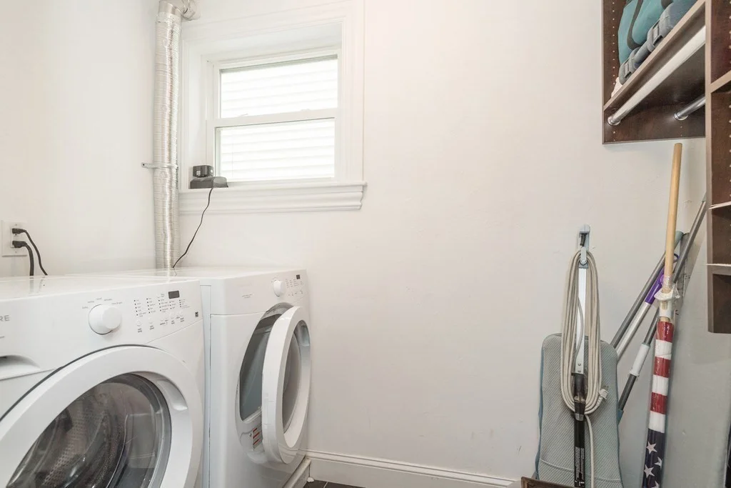 4 bed, 3 bath apartment for rent at 7 Tuckerman St Unit 1A, South Boston — photo 10 of 12