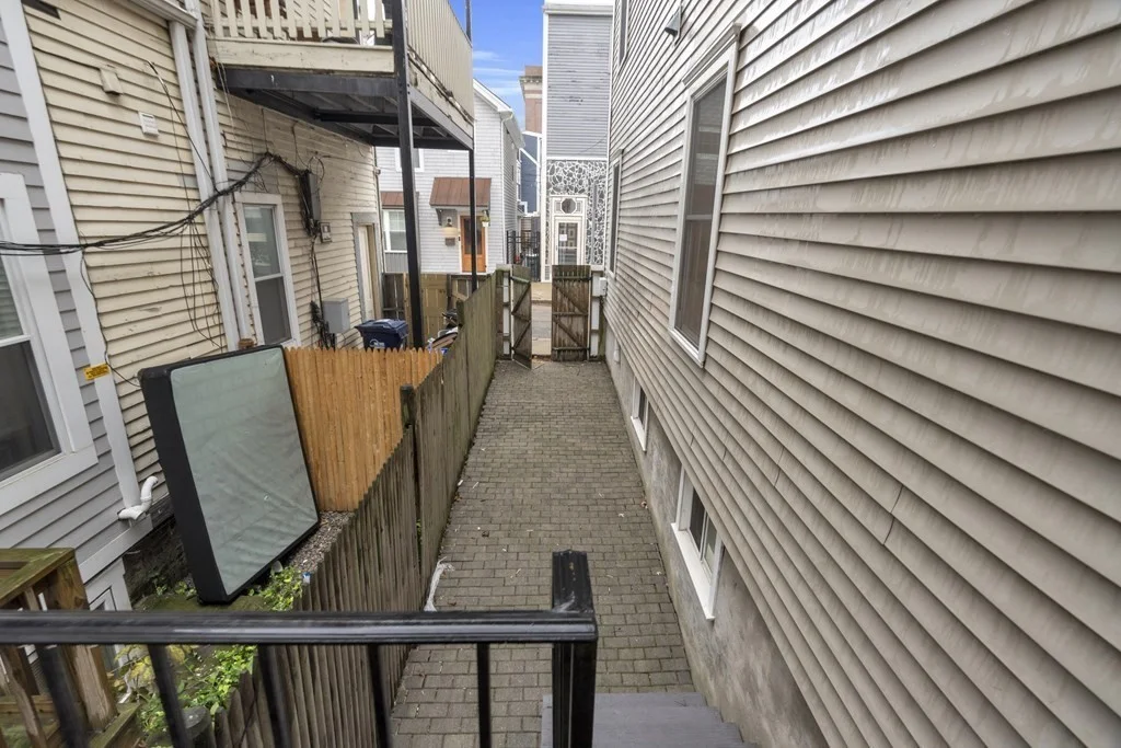 4 bed, 3 bath apartment for rent at 7 Tuckerman Unit A, South Boston — photo 25 of 26