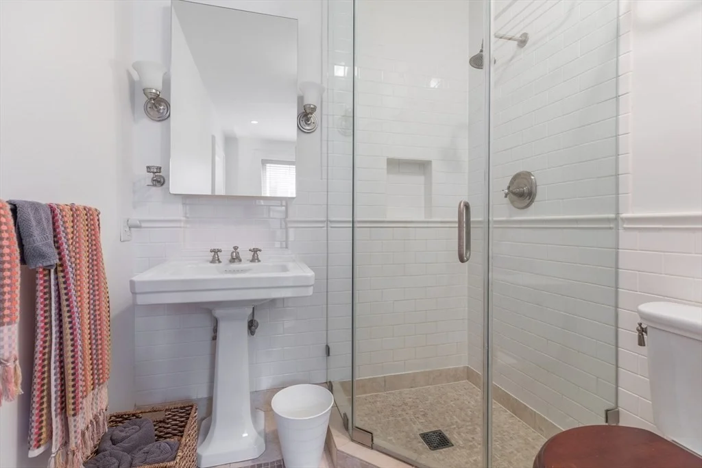 2 bed, 2 bath apartment for rent at 7 Union Park Unit 3, South End — photo 13 of 17