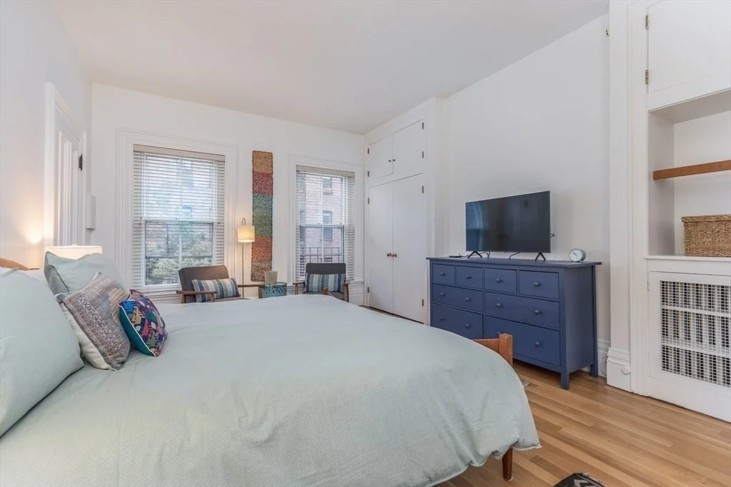 2 bed, 2 bath apartment for rent at 7 Union Park Unit 3, South End — photo 9 of 17
