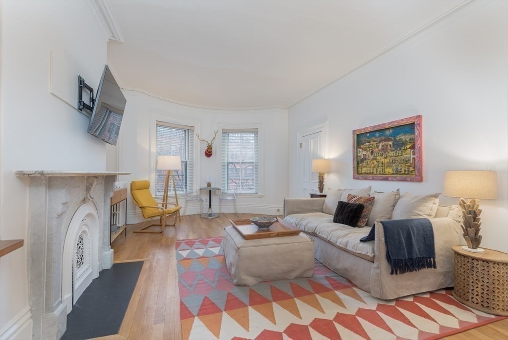 2 bed, 2 bath apartment for rent at 7 Union Park Unit Unit 2, South End — photo 3 of 14