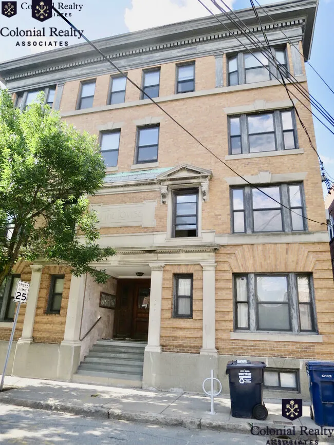 3.5 bed, 1 bath apartment for rent at 7 Upland Rd Unit 6, Neighborhood Nine — photo 1 of 15