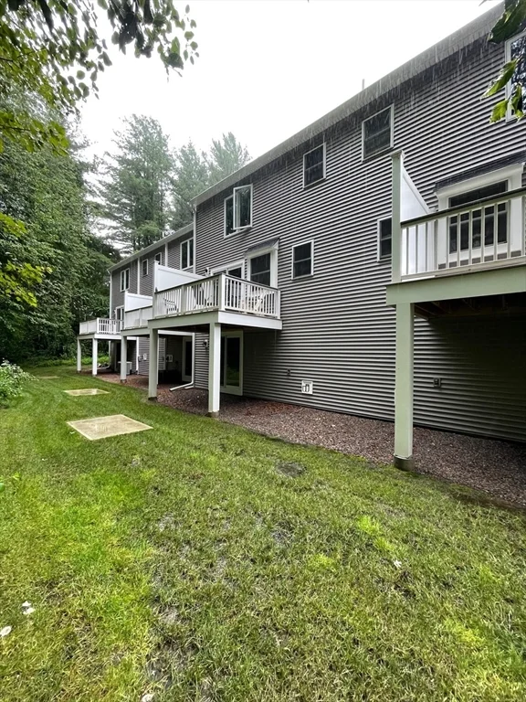 3 bed, 1 bath apartment for rent at 7 Village Way Unit D, Norton — photo 4 of 19