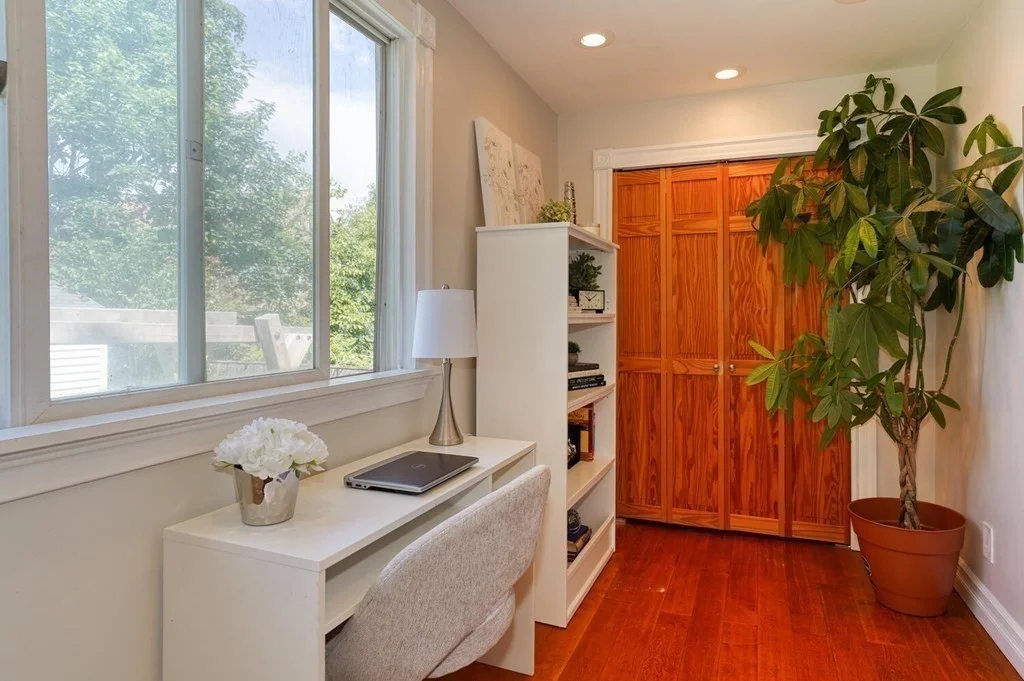 4 bed, 1 bath apartment for rent at 7 Vincent Ave, Belmont — photo 10 of 28