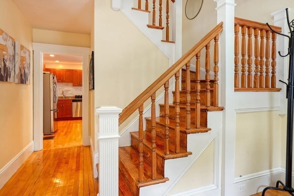 4 bed, 1 bath apartment for rent at 7 Vincent Ave, Belmont — photo 14 of 28
